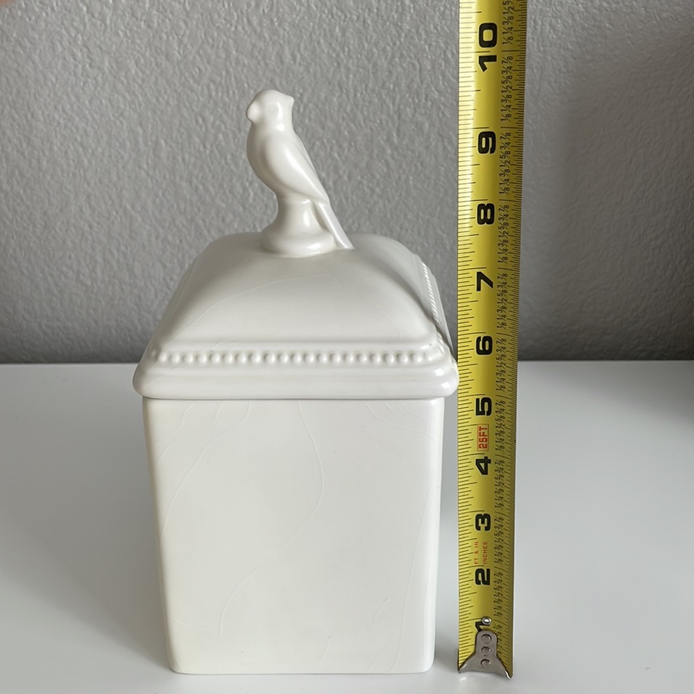 THRESHOLD China All White Square Jar With Cardinal Lid - Picture 13 of 15
